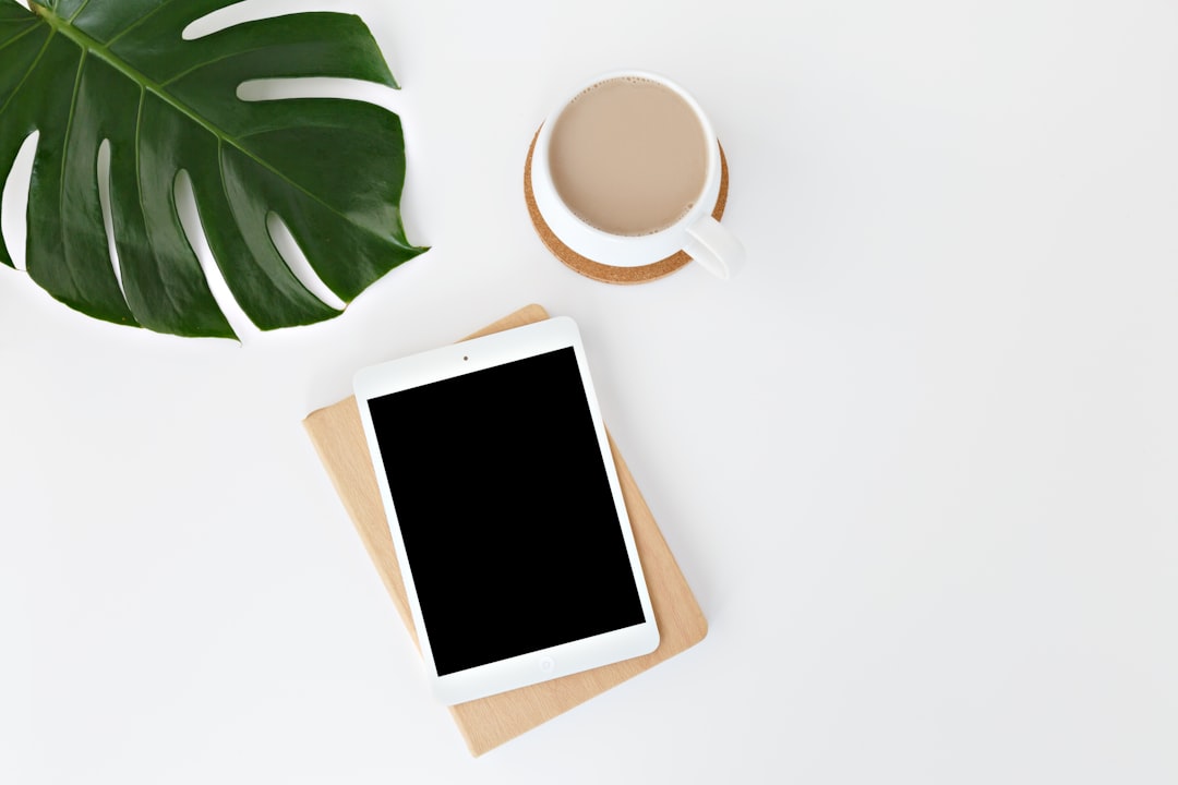 Ipad & Coffee Tropical vibes